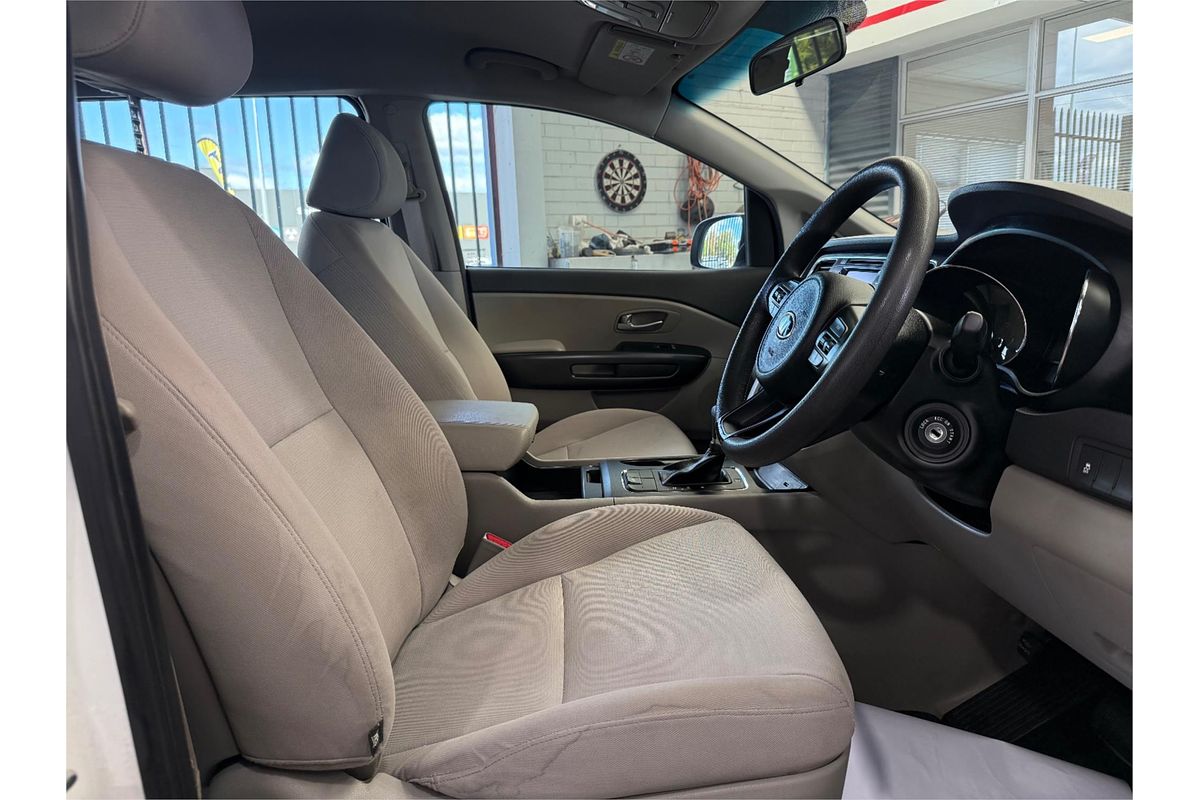 2017 Kia Carnival S YP