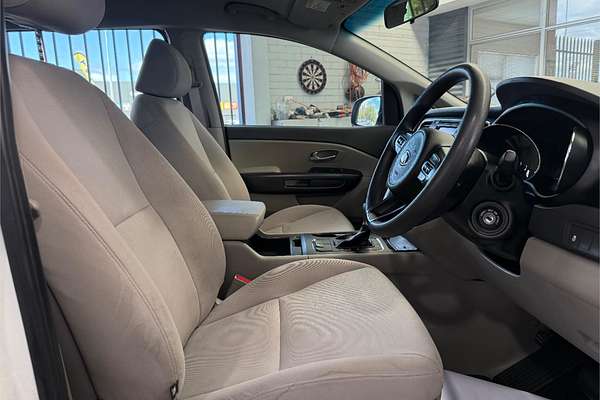 2017 Kia Carnival S YP