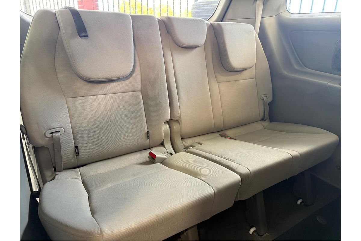 2017 Kia Carnival S YP