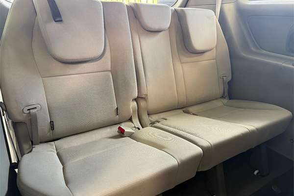 2017 Kia Carnival S YP