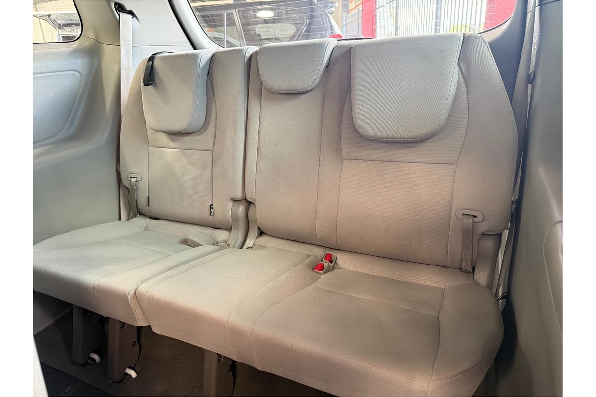 2017 Kia Carnival S YP