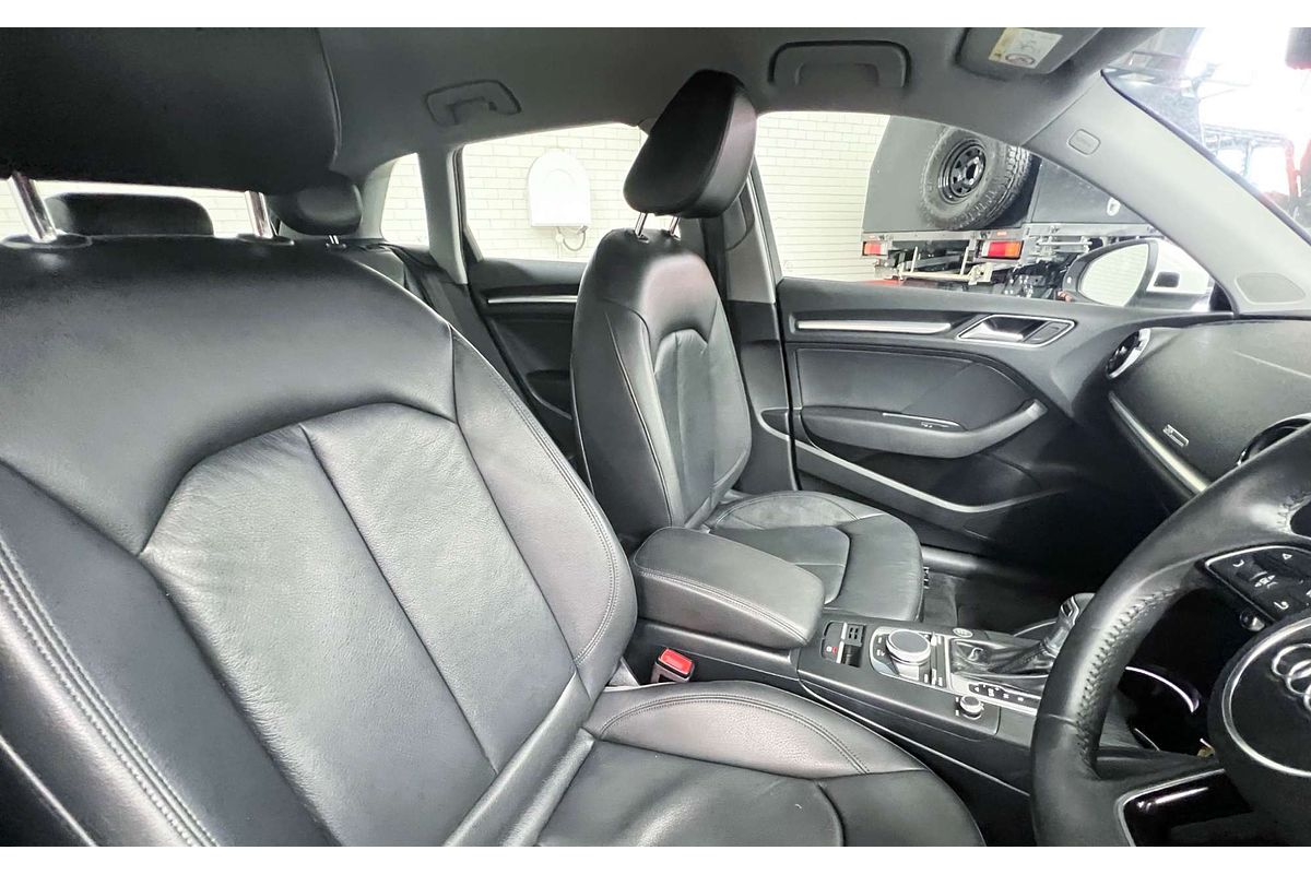 2020 Audi A3 35 TFSI S line plus 8V