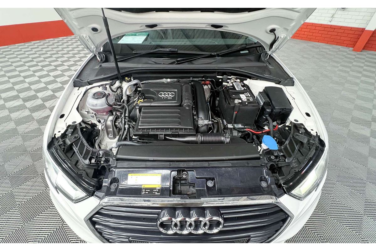 2020 Audi A3 35 TFSI S line plus 8V
