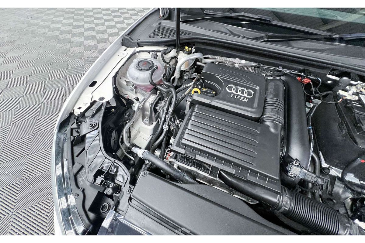2020 Audi A3 35 TFSI S line plus 8V