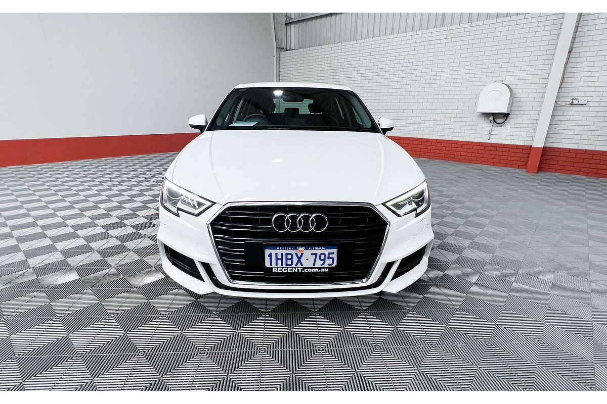 2020 Audi A3 35 TFSI S line plus 8V
