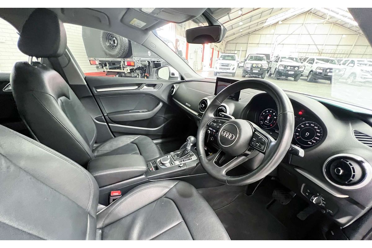 2020 Audi A3 35 TFSI S line plus 8V