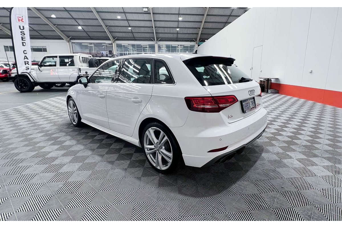 2020 Audi A3 35 TFSI S line plus 8V