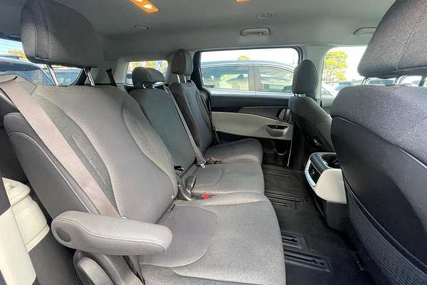 2023 Kia Carnival S KA4