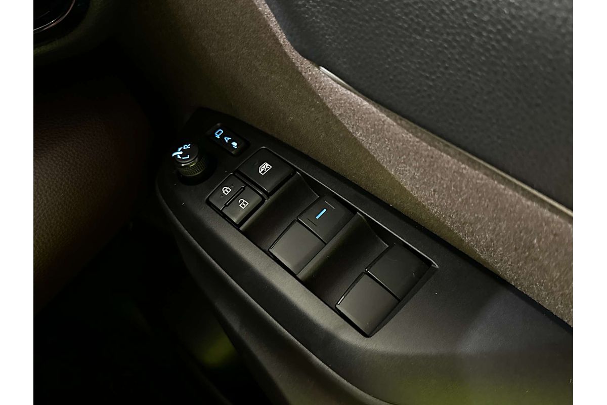 2021 Toyota Yaris Cross Urban MXPB10R