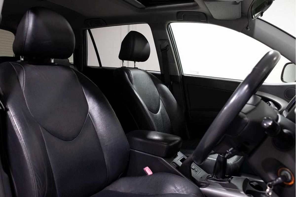 2007 Toyota RAV4 Cruiser L ACA33R