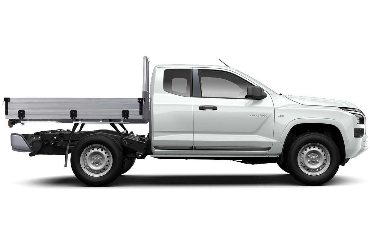 2025 Mitsubishi Triton GLX MV 4X4