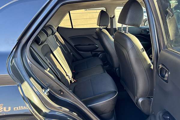 2022 Hyundai Venue Elite QX.V4