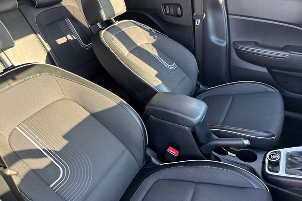 2022 Hyundai Venue Elite QX.V4