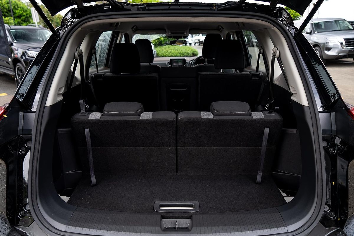 2024 Nissan X-TRAIL ST T33