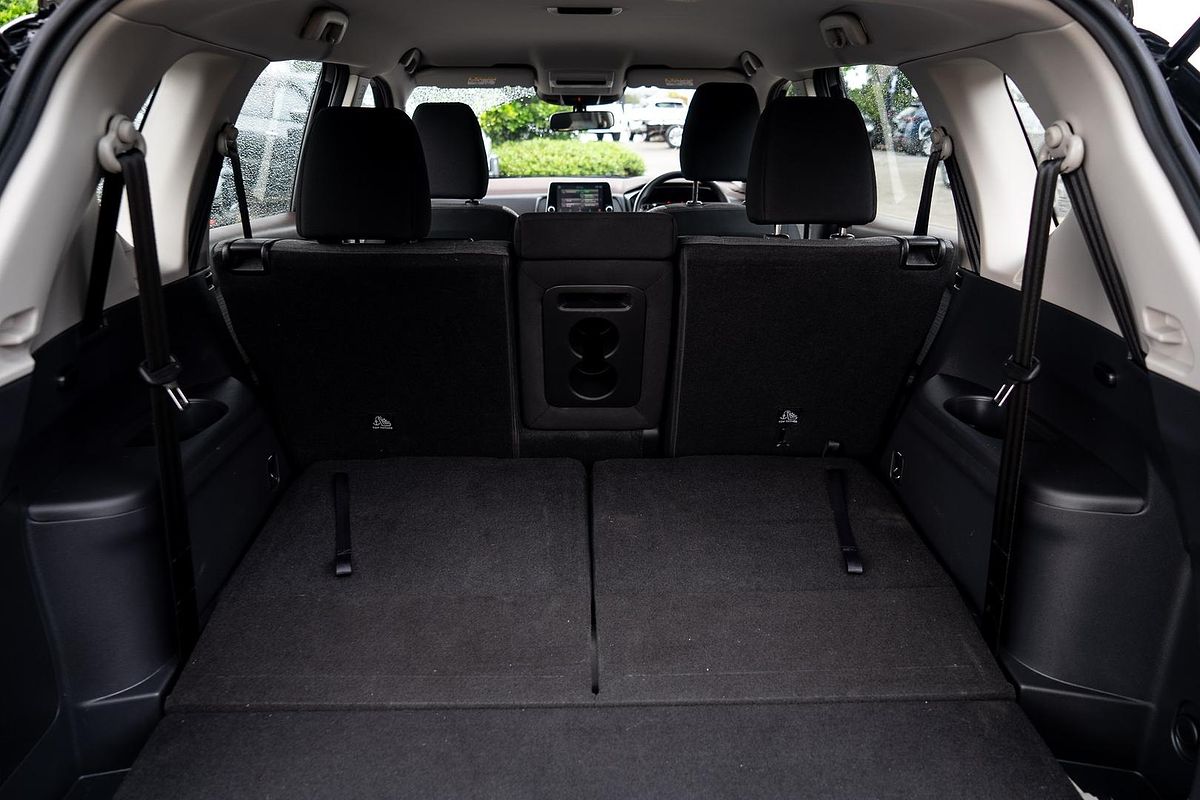 2024 Nissan X-TRAIL ST T33