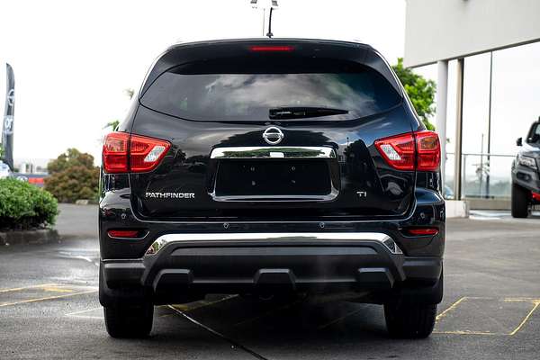2017 Nissan Pathfinder Ti R52 Series II