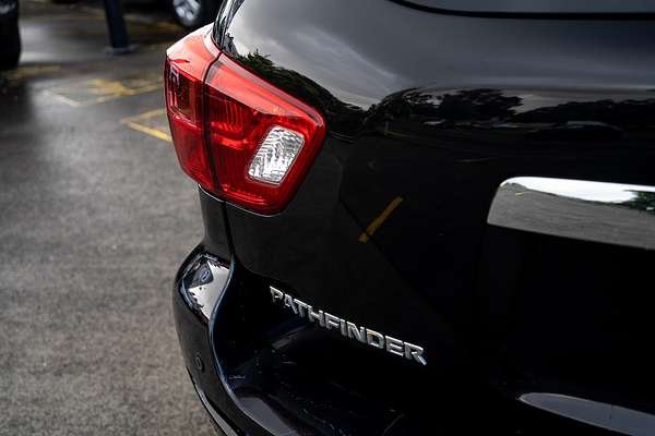 2017 Nissan Pathfinder Ti R52 Series II