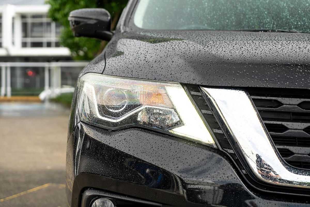 2017 Nissan Pathfinder Ti R52 Series II