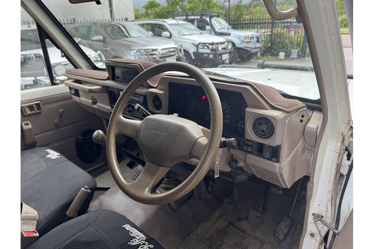 1996 Toyota Landcruiser Troopcarrier HZJ75RV