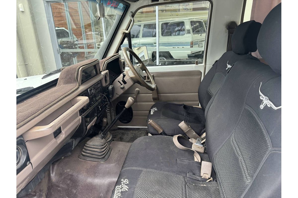 1996 Toyota Landcruiser Troopcarrier HZJ75RV