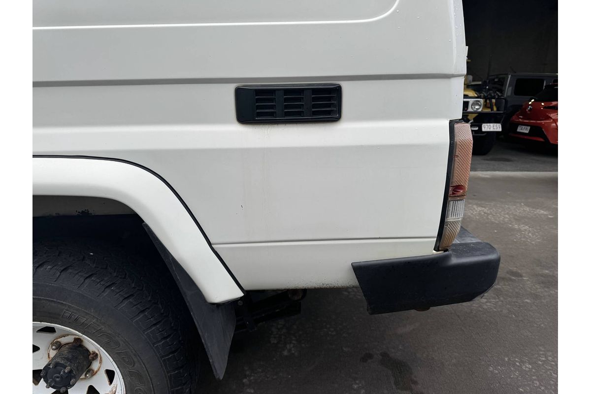 1996 Toyota Landcruiser Troopcarrier HZJ75RV