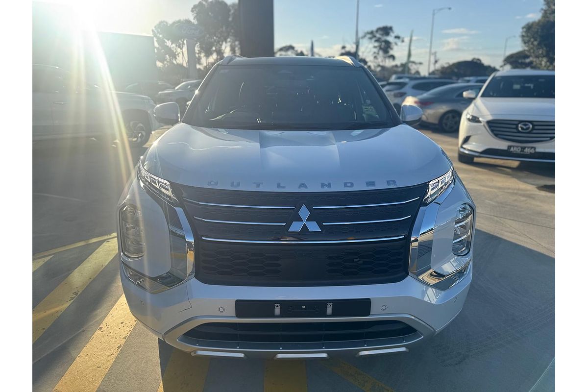 2022 Mitsubishi Outlander PHEV Exceed Tourer ZM
