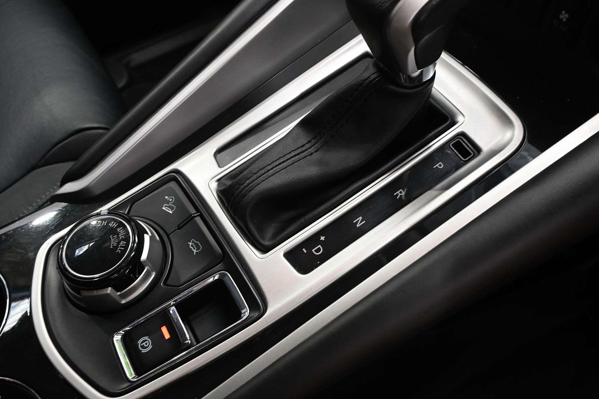 2019 Mitsubishi Pajero Sport GLS QE