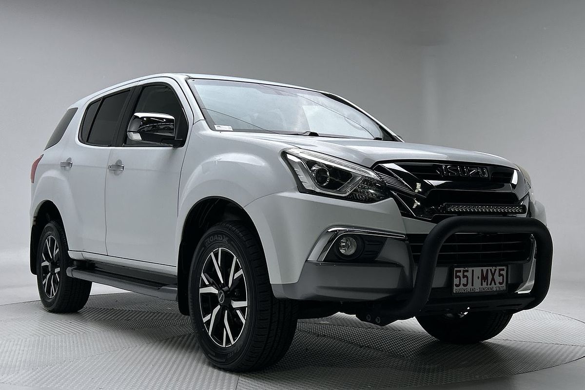 2020 Isuzu MU-X LS-T