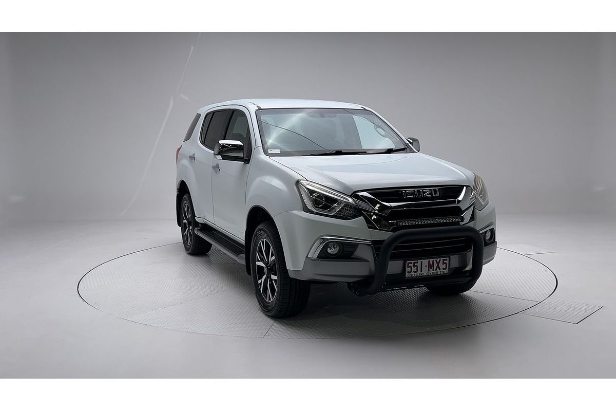 2020 Isuzu MU-X LS-T