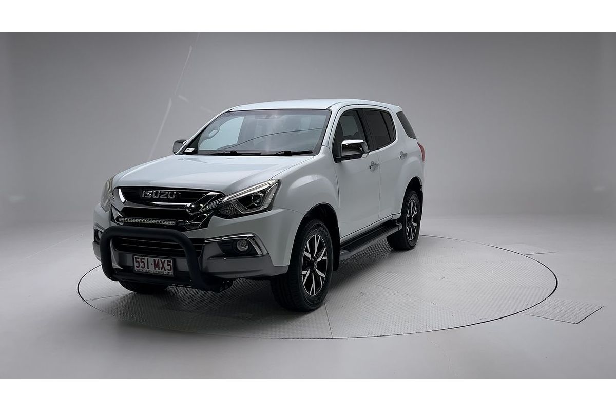 2020 Isuzu MU-X LS-T