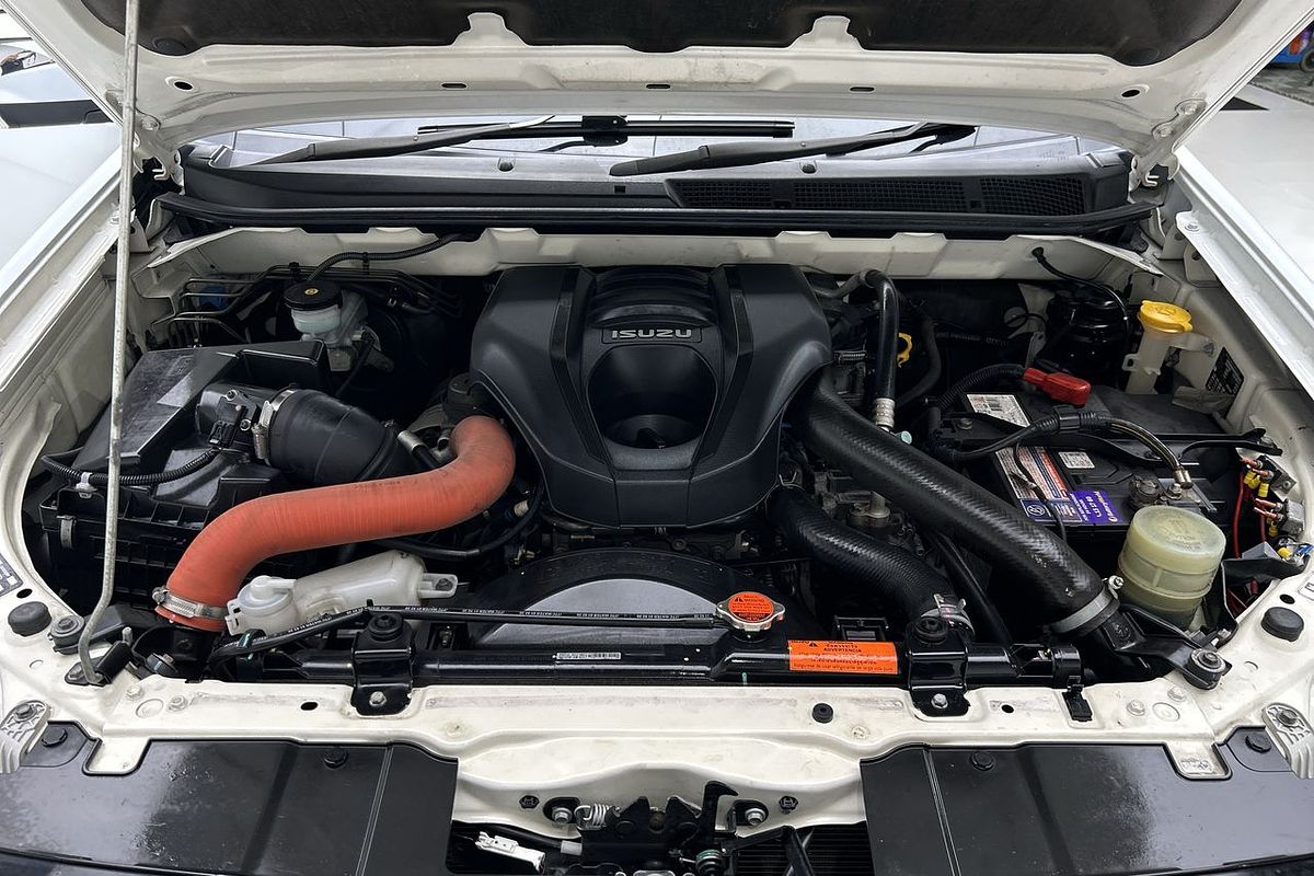 2020 Isuzu MU-X LS-T