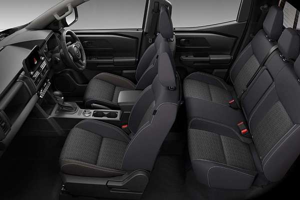 2025 Mitsubishi Triton GLX-R MV 4X4