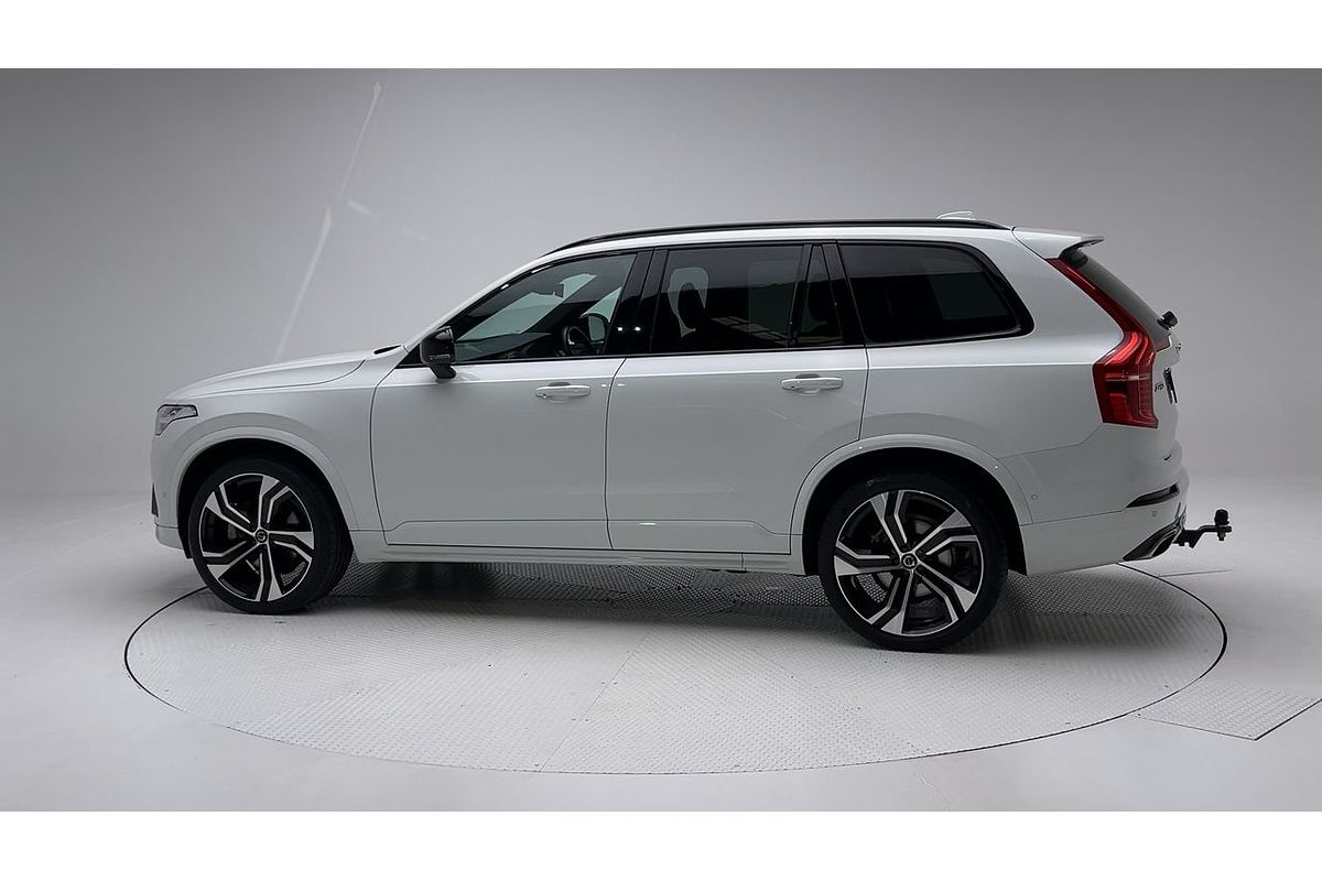 2021 Volvo XC90 T6 R-Design