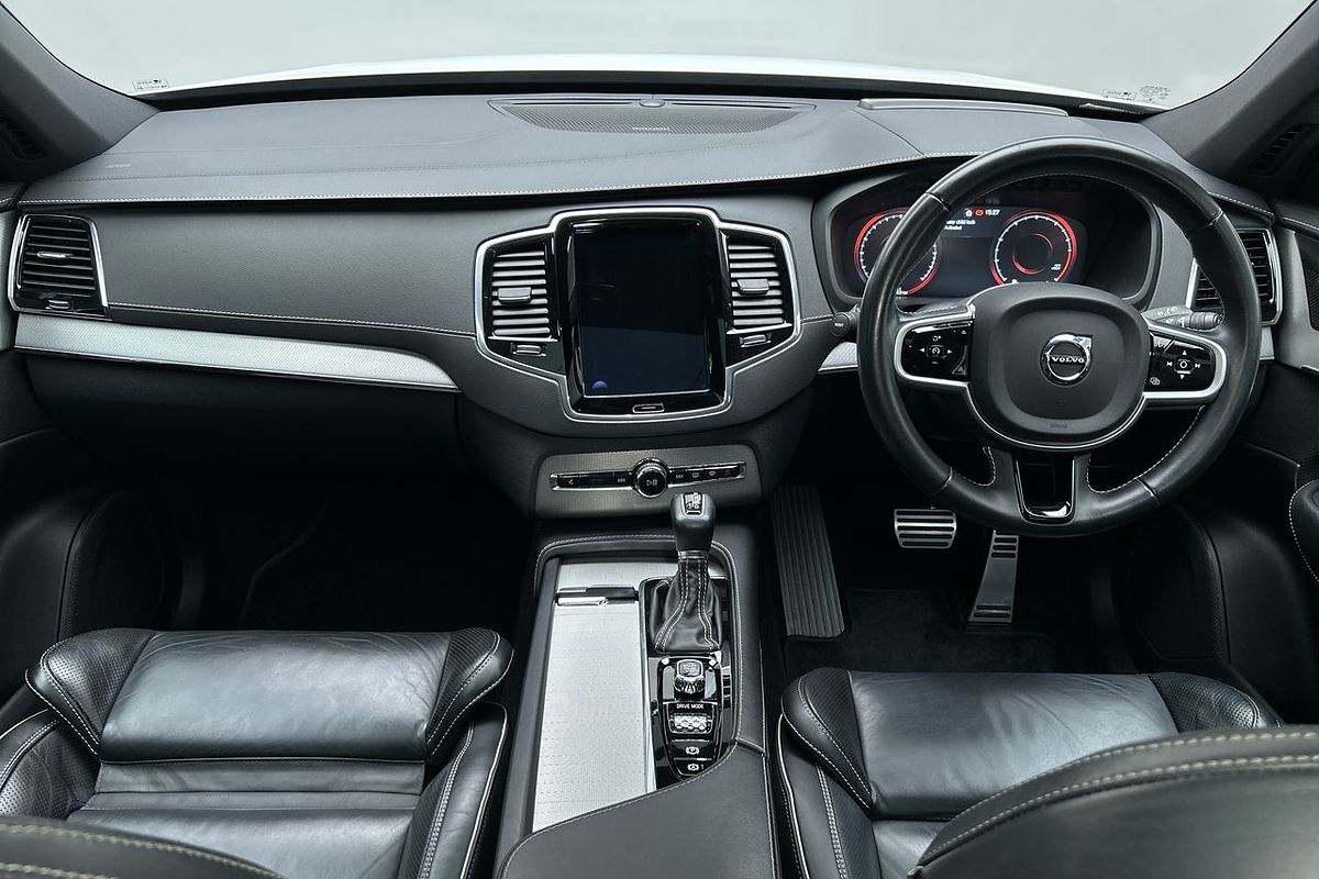 2021 Volvo XC90 T6 R-Design