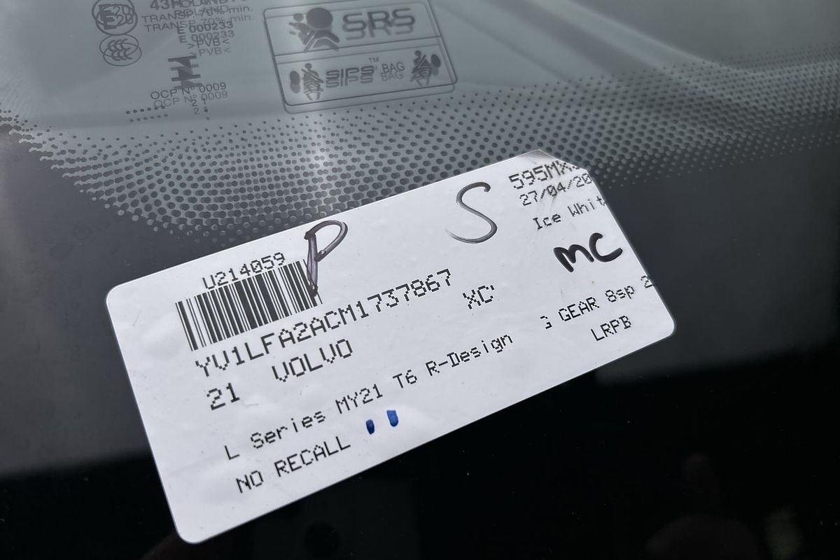 2021 Volvo XC90 T6 R-Design