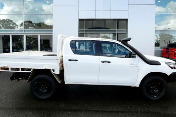2022 Toyota Hilux SR5 GUN126R 4X4