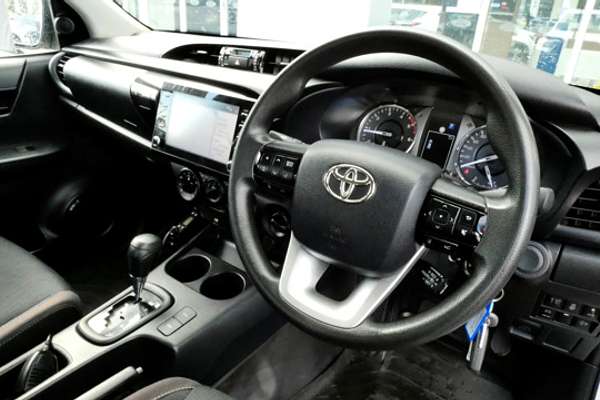 2022 Toyota Hilux SR5 GUN126R 4X4