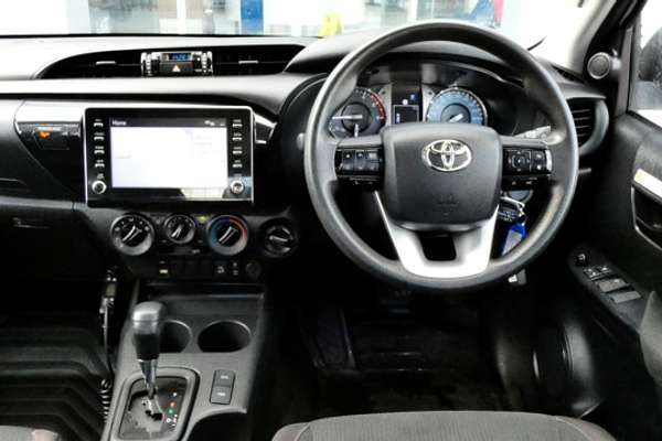 2022 Toyota Hilux SR5 GUN126R 4X4