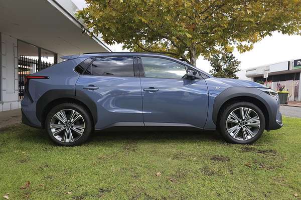 2024 Subaru Solterra AWD Touring E1-1