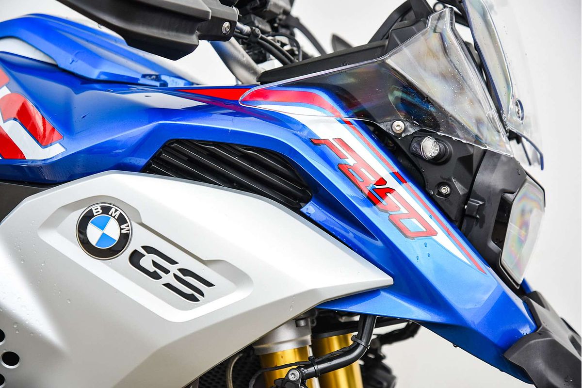 2019 BMW F SERIES