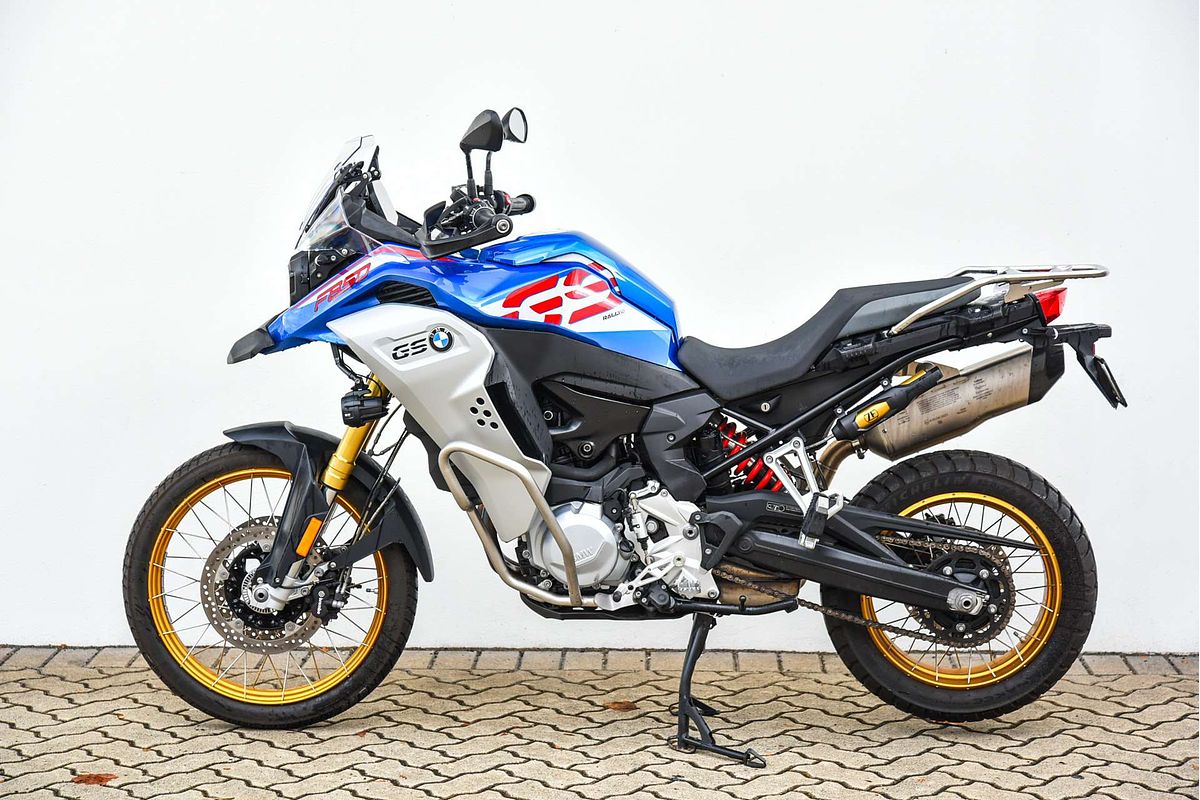2019 BMW F SERIES