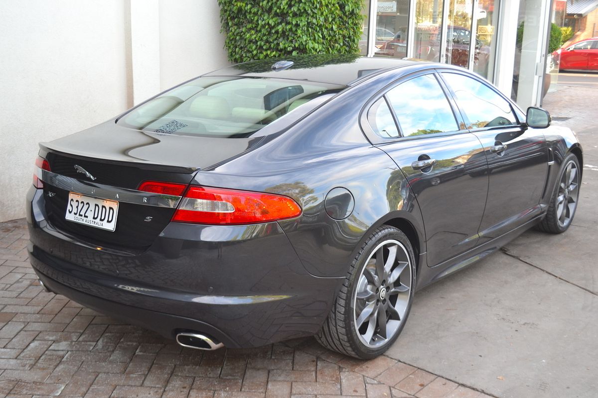 2011 Jaguar XF S Luxury X250