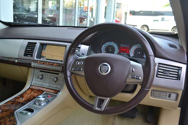 2011 Jaguar XF S Luxury X250