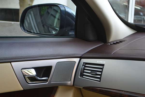 2011 Jaguar XF S Luxury X250