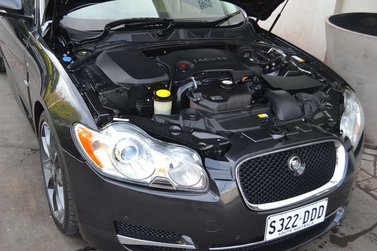 2011 Jaguar XF S Luxury X250