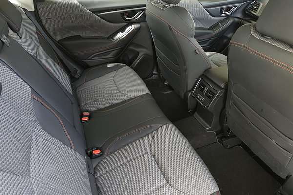 2024 Subaru Forester 2.5i Sport S5