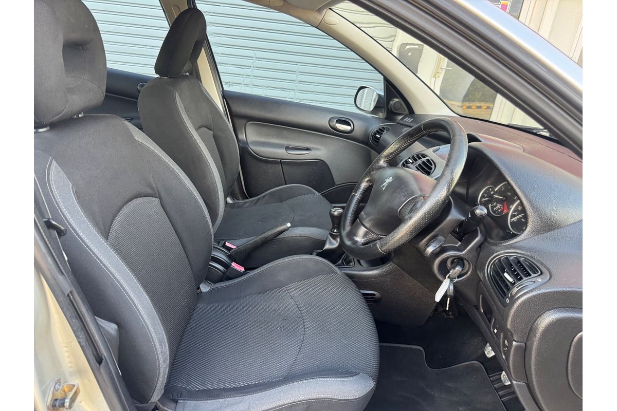 2007 Peugeot 206 C T1