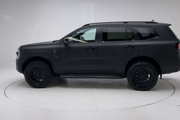2022 Ford Everest Platinum