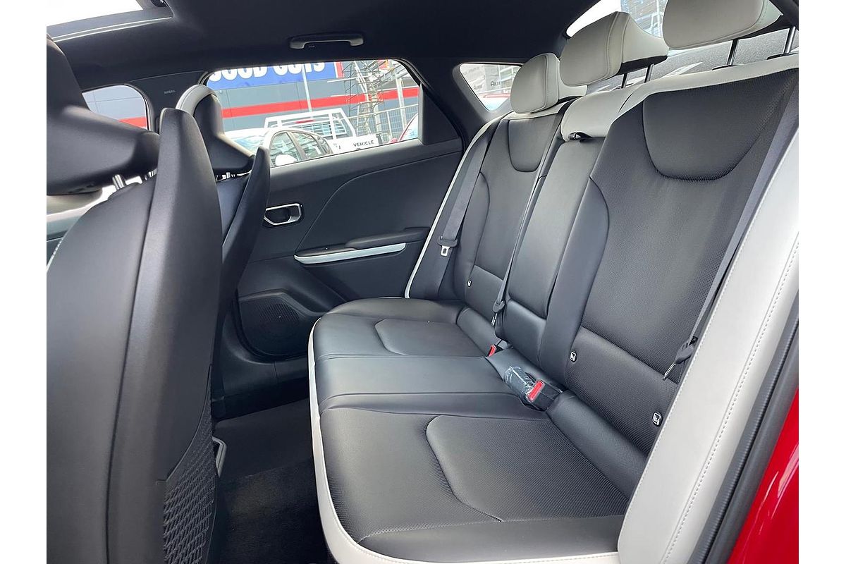 2025 Kia K4 GT-Line CL4m