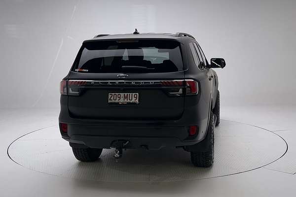 2022 Ford Everest Platinum